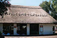 A'Zambezi_01c.JPG (99698 bytes)